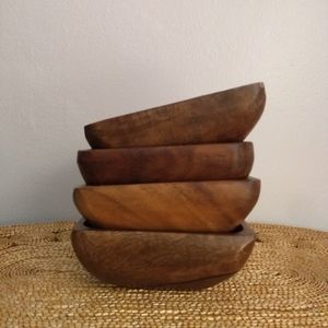 NWOT Acacia wood dishes